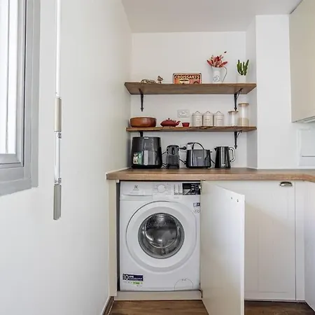 Apartment Spacious & Cozy 2-room With Balcony *