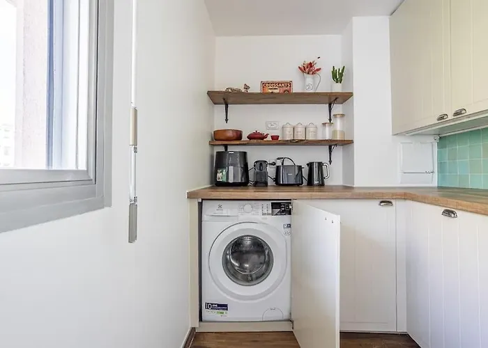 Appartement Spacious & Cozy 2-room With Balcony *